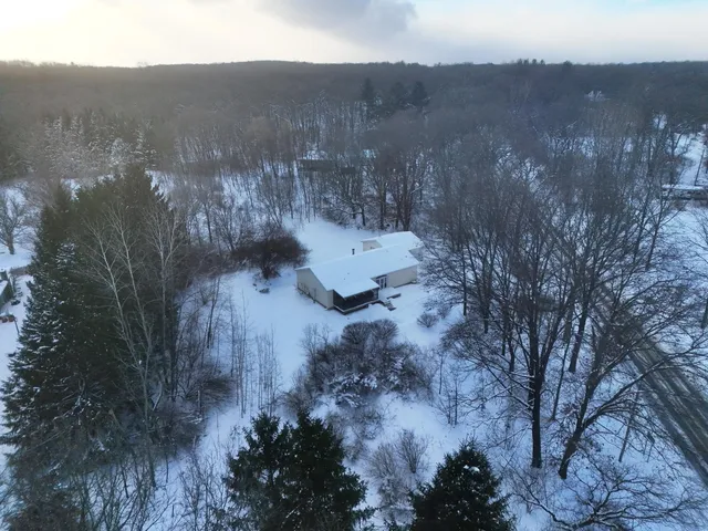 $349,900 | 7976 10 Mile Road Northeast, Rockford, MI 49341