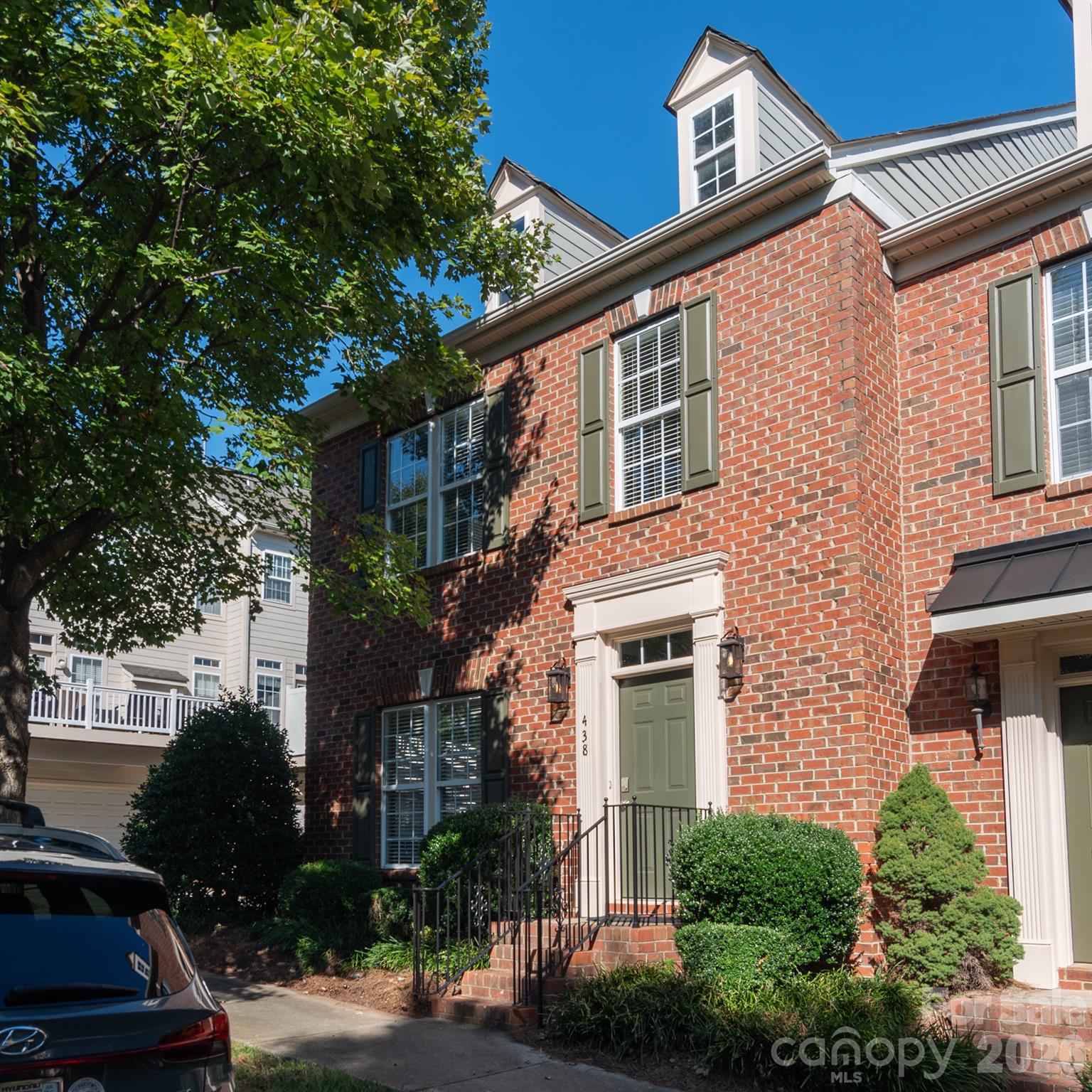 438 Magnolia Street Davidson, NC 28036 - Photo 2 of 21