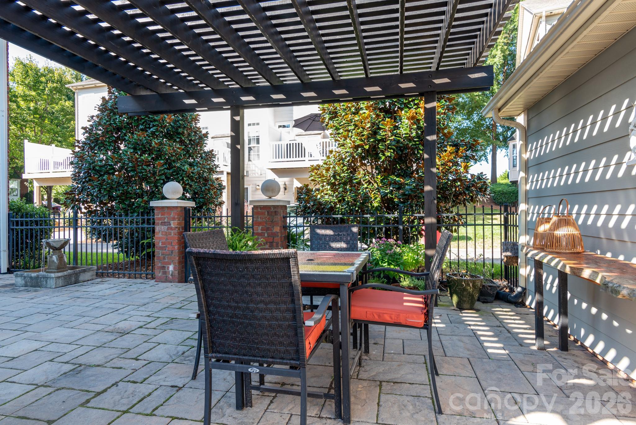 438 Magnolia Street Davidson, NC 28036 - Photo 4 of 21