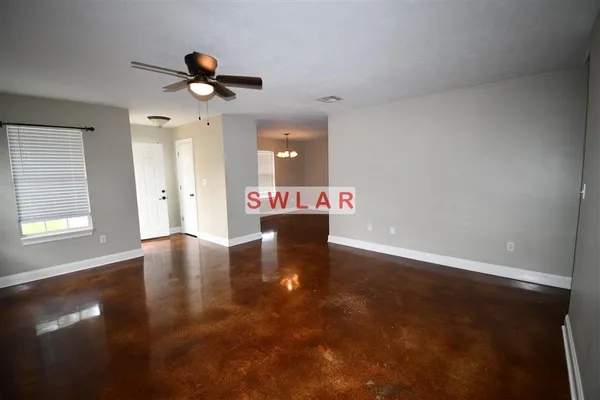 $1,195 | 1032 Link Road, Unit B, Lake Charles, LA 70607