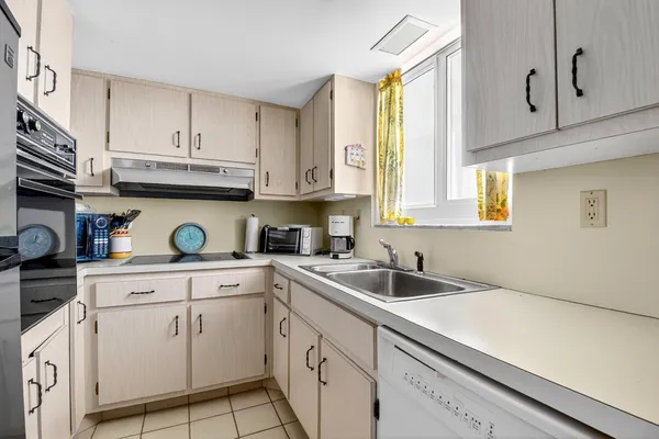 $3,350 | 2505 South Ocean Boulevard, Unit 601, Palm Beach, FL 33480