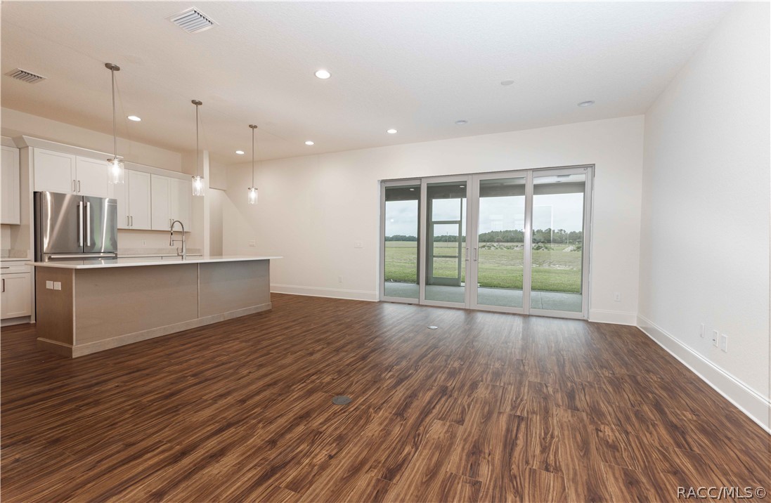 1439 Cr212 Road Oxford, FL 34484 - Photo 7 of 48 Living area