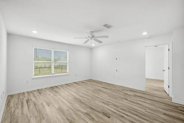 $2,750 | 39 Riverwalk Crossing, Freeport, FL 32439