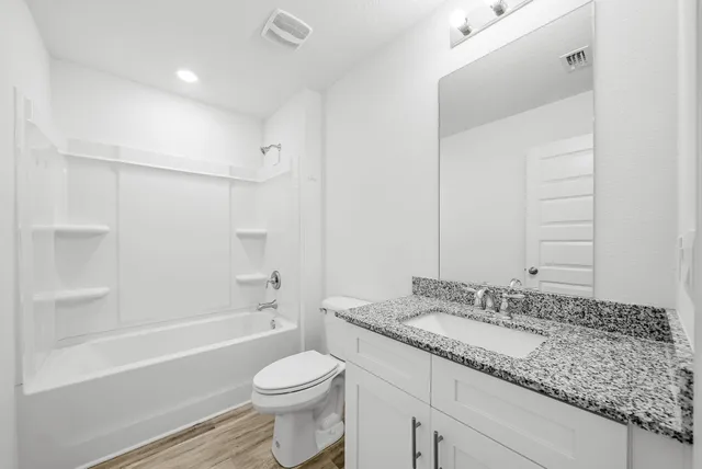 $2,750 | 39 Riverwalk Crossing, Freeport, FL 32439