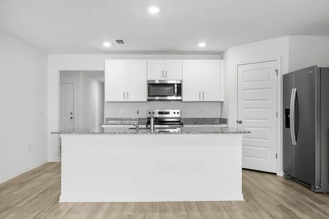 $2,750 | 39 Riverwalk Crossing, Freeport, FL 32439