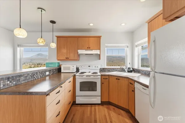 $1,199,000 | 1190 Summit Boulevard, Manson, WA 98831