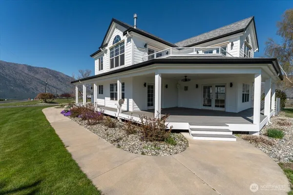 $1,199,000 | 1190 Summit Boulevard, Manson, WA 98831