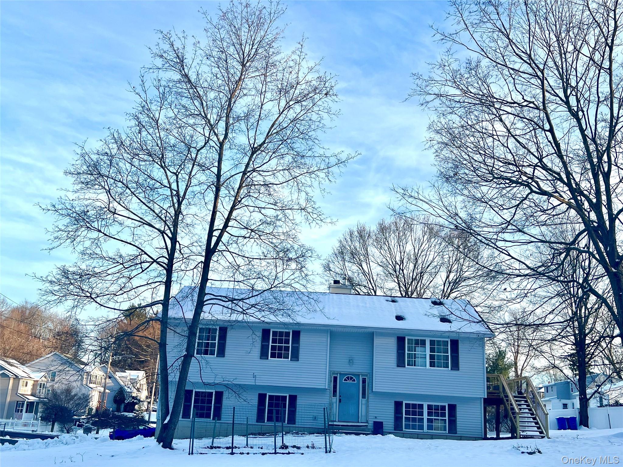 25 Clinton Street Middletown, NY 10940 - Photo 33 of 36 a view of a yard in front of a building