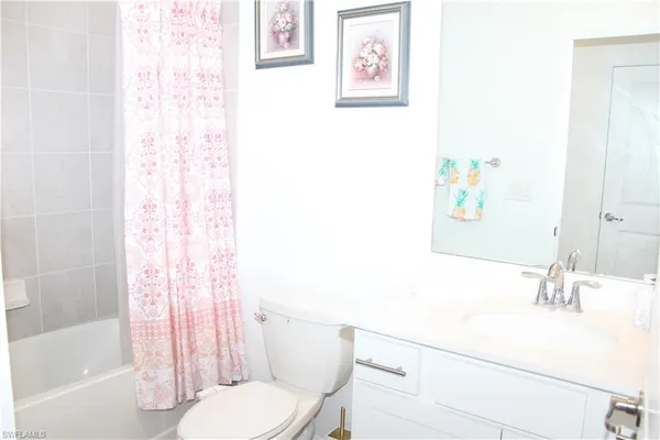 $3,350 | 2261 Avocado Lane, Naples, FL 34120