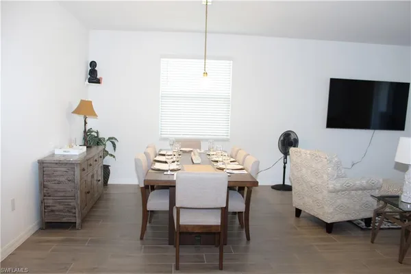 $3,350 | 2261 Avocado Lane, Naples, FL 34120