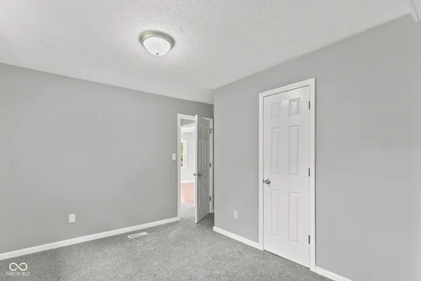 $179,900 | 385 South County Road 90 West, North Vernon, IN 47265