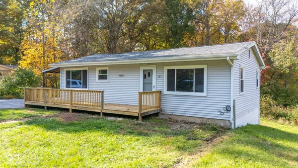$179,900 | 385 South County Road 90 West, North Vernon, IN 47265