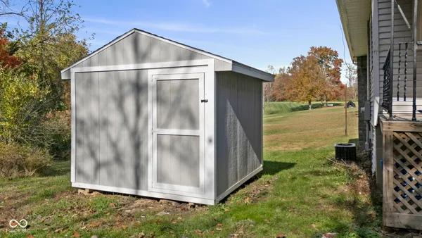 $179,900 | 385 South County Road 90 West, North Vernon, IN 47265