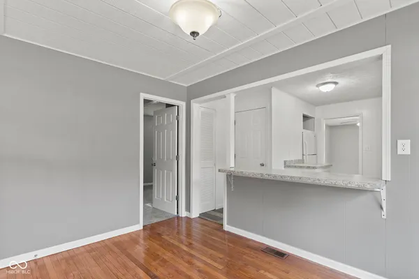 $179,900 | 385 South County Road 90 West, North Vernon, IN 47265