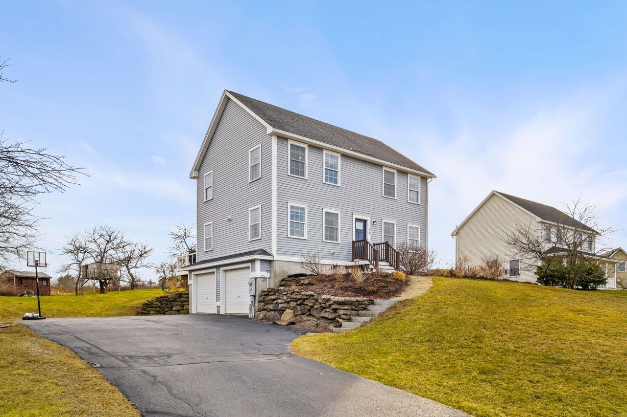 34 Orchard Hill Road Epping, NH 03042 - Photo 3 of 40