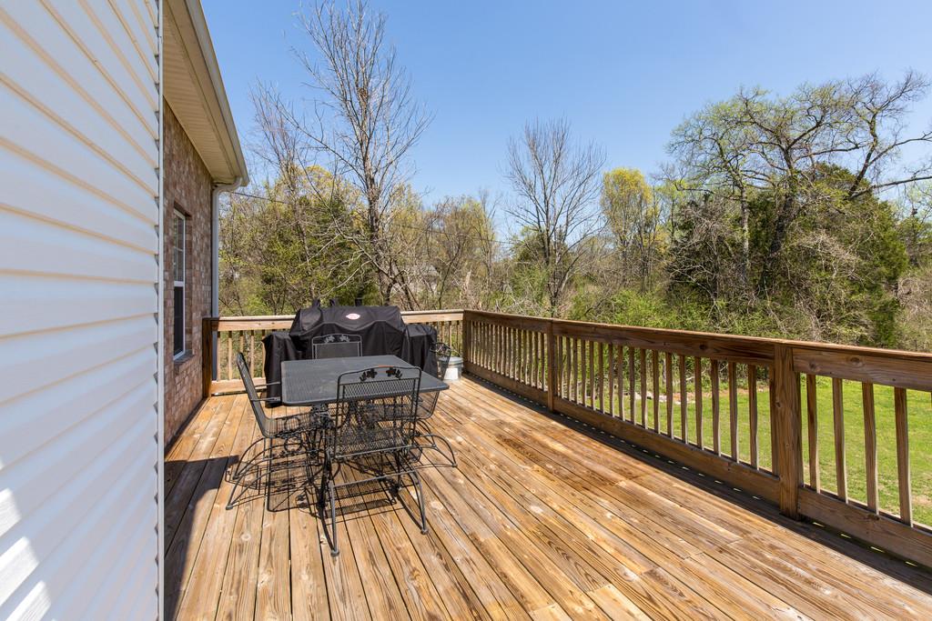 501 Sugar Flat Road Lebanon, TN 37087 - Photo 4 of 16 a view of balcony with furniture