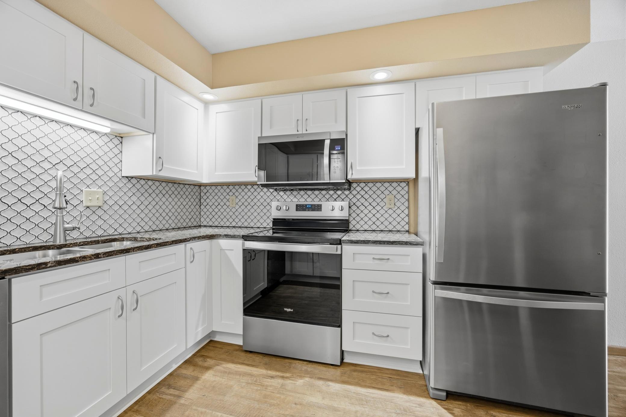 326 10th Avenue South, Unit 2 Fargo, ND 58103 - Photo 18 of 36