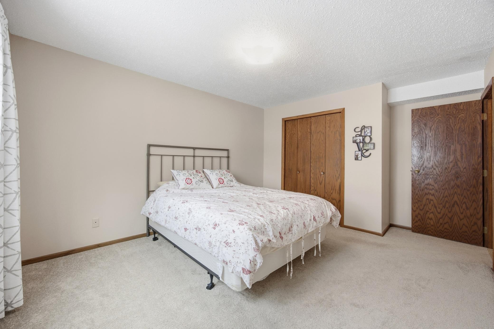 326 10th Avenue South, Unit 2 Fargo, ND 58103 - Photo 21 of 36