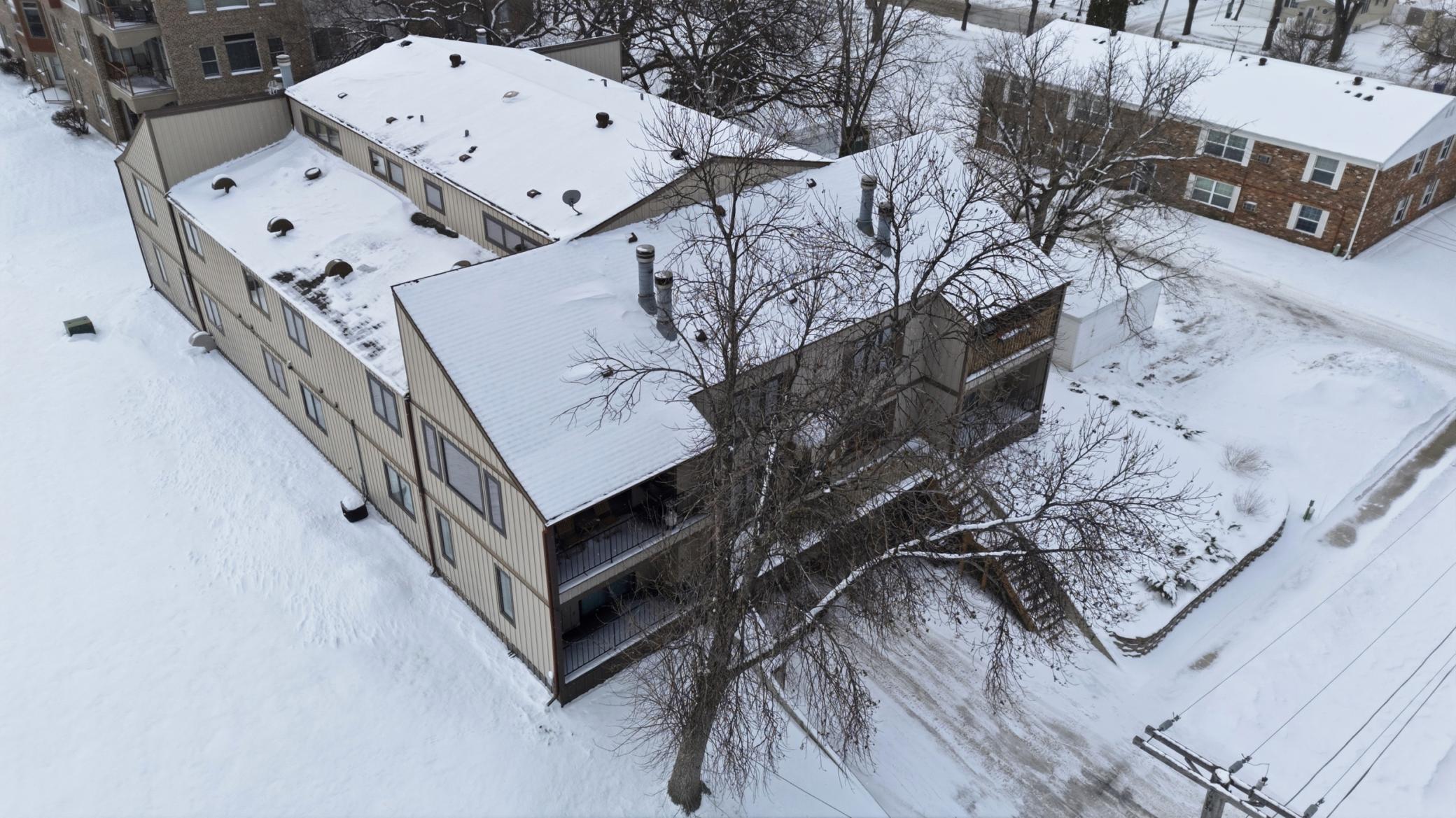 326 10th Avenue South, Unit 2 Fargo, ND 58103 - Photo 33 of 36