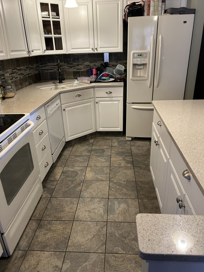 1500 Woodbridge Road, Unit 2D Joliet, IL 60436 - Photo 8 of 13 Gallery Image 8