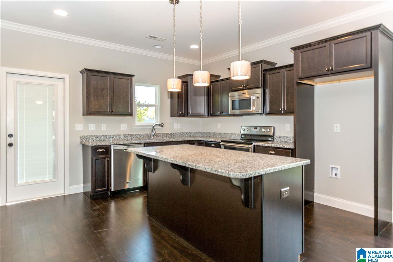816 Madison Lane Helena, AL 35080 - Photo 7 of 17