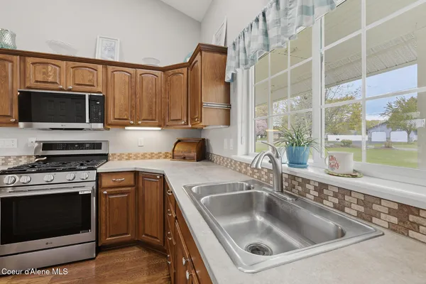 $1,300,000 | 7007 North Davenport Street, Dalton Gardens, ID 83815