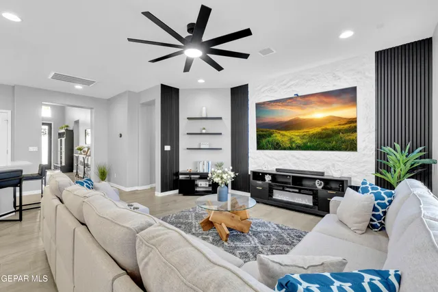 $315,000 | 12781 Kingsbury Avenue, El Paso, TX 79928