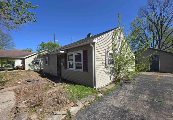 $115,000 | 1228 East 3rd Street, Mount Vernon, IN 47620