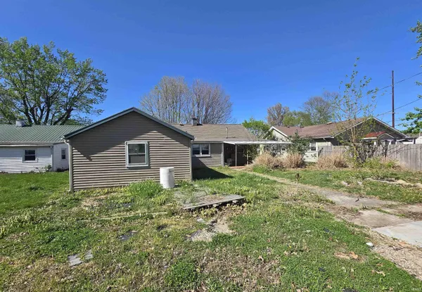 $115,000 | 1228 East 3rd Street, Mount Vernon, IN 47620