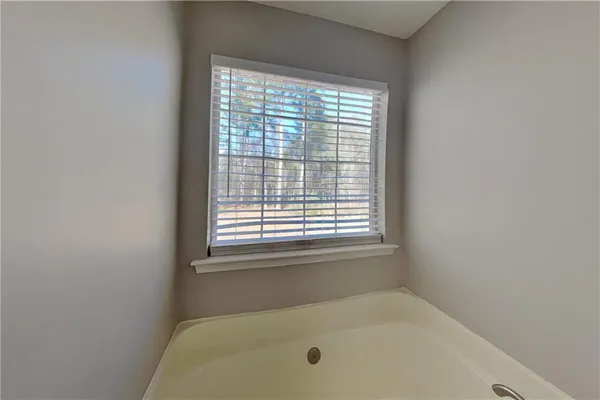 $1,645 | 87 Grapevine Drive, Douglasville, GA 30134