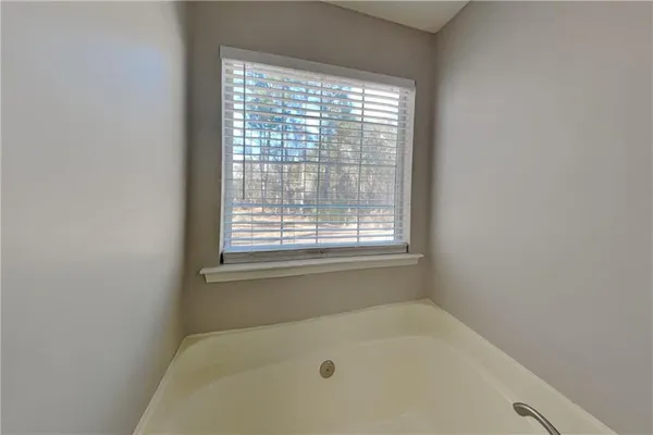 $1,645 | 87 Grapevine Drive, Douglasville, GA 30134