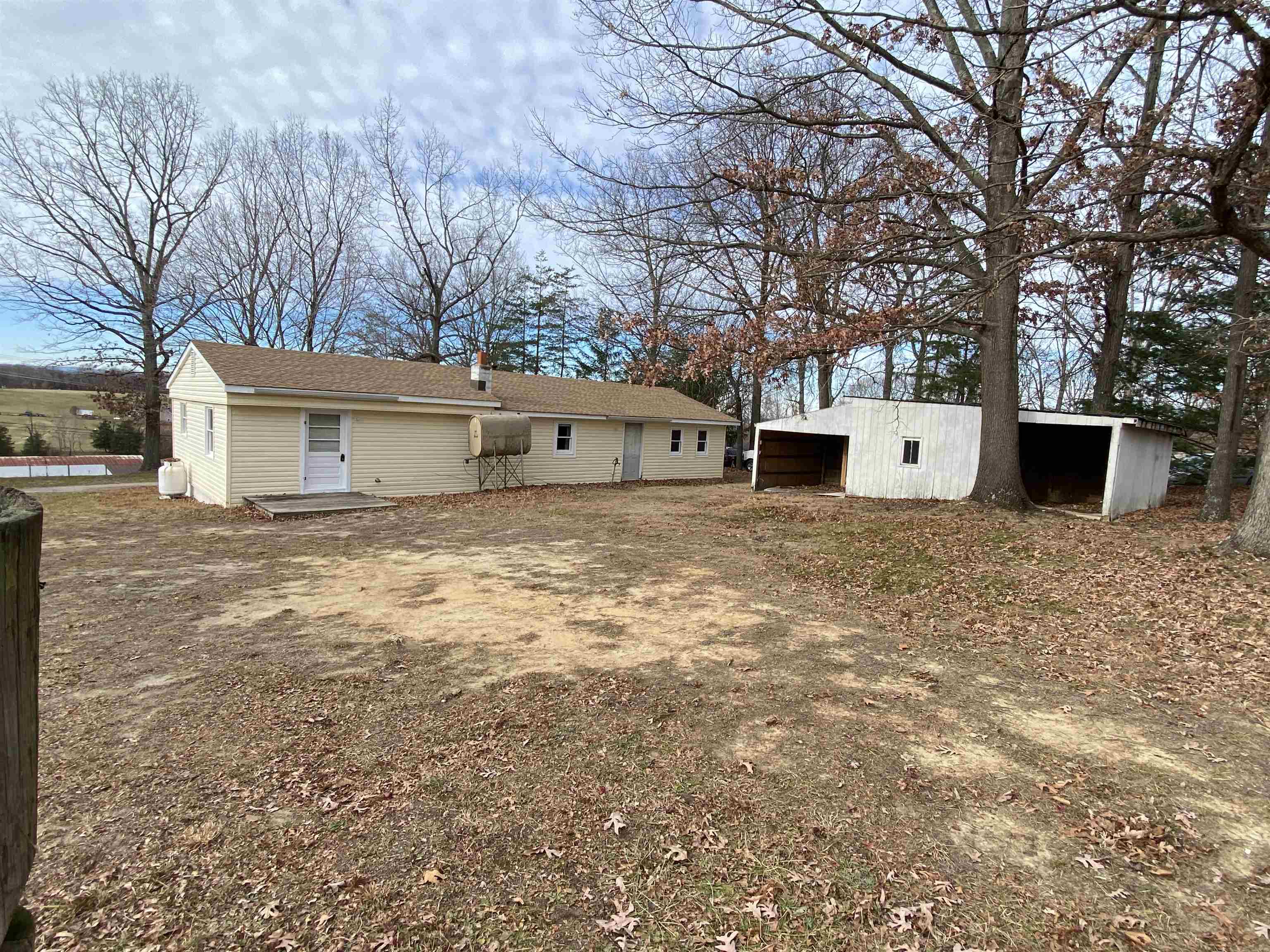 1016 Patton Farm Road Stuarts Draft, VA 24477 - Photo 7 of 20 Gallery Image 7
