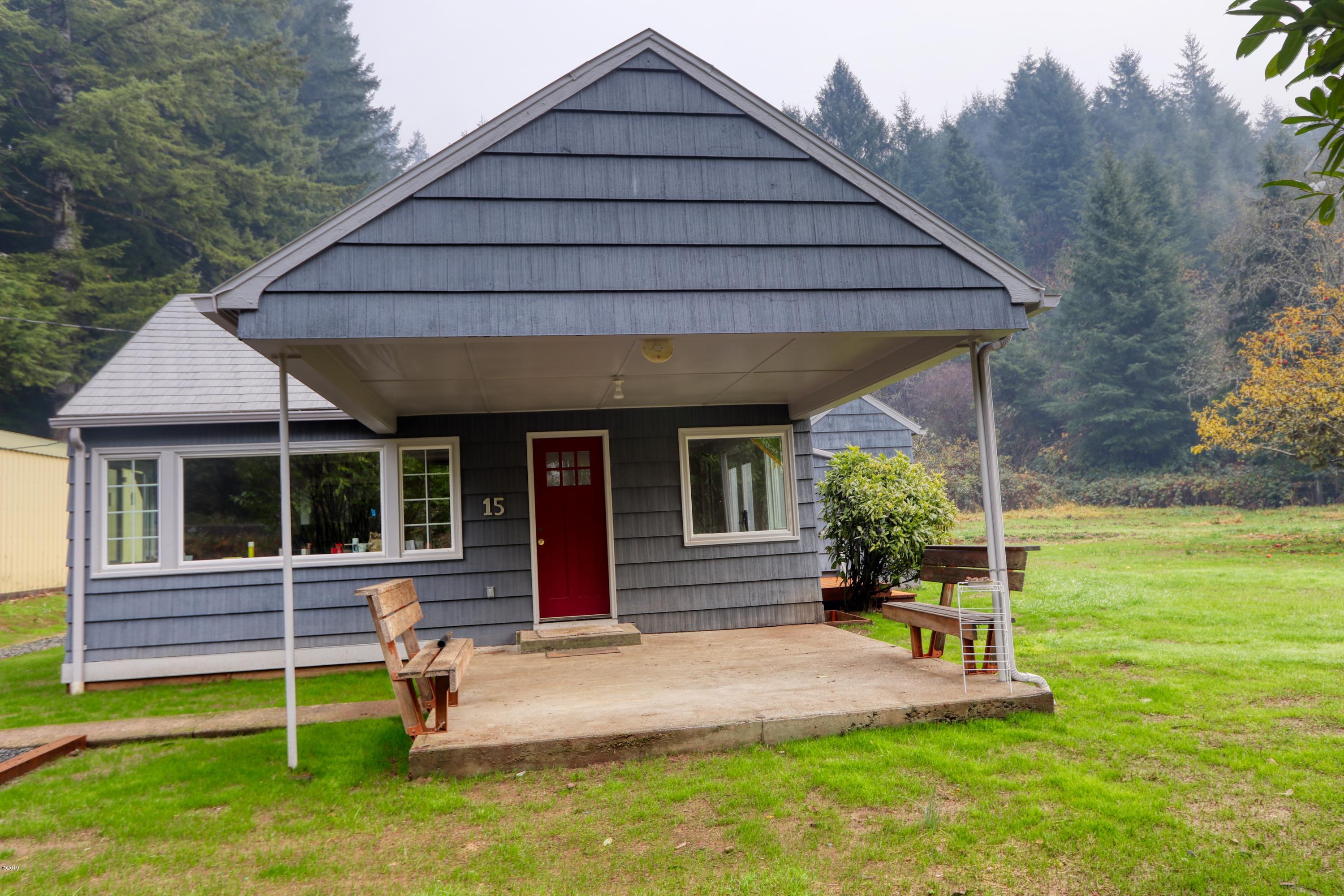 15 Yasek Loop Toledo, OR 97391 - Photo 2 of 23 Front Entrance