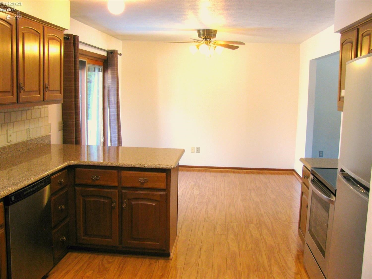 5312 Schenk Road Sandusky, OH 44870 - Photo 6 of 10 Gallery Image 6