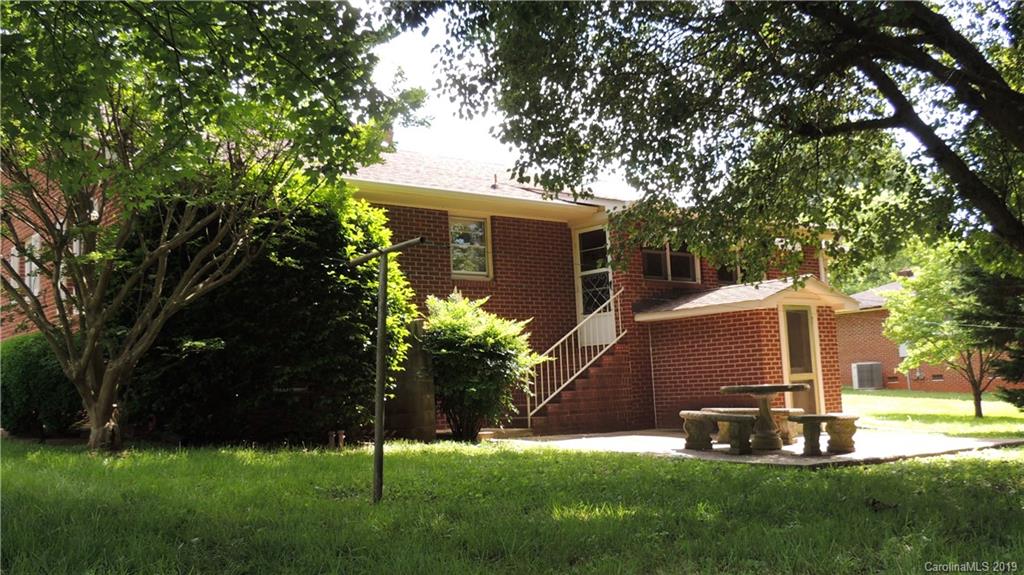 1109 Reepsville Road Lincolnton, NC 28092 - Photo 8 of 29 Gallery Image 8