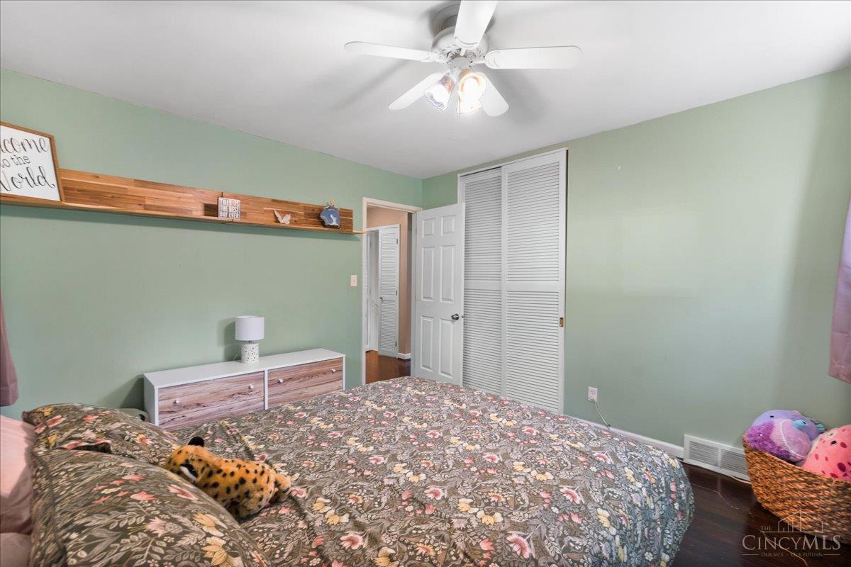 281 Compton Road Wyoming, OH 45215 - Photo 33 of 52