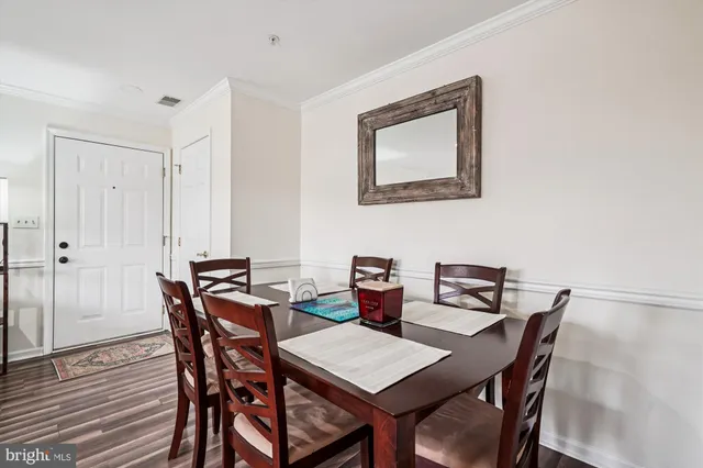 $315,000 | 10998 Koman Circle, Unit 204, Manassas, VA 20109