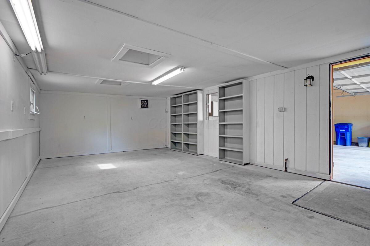 668 Enfield Road Columbus, OH 43209 - Photo 42 of 46 Garage Workshop