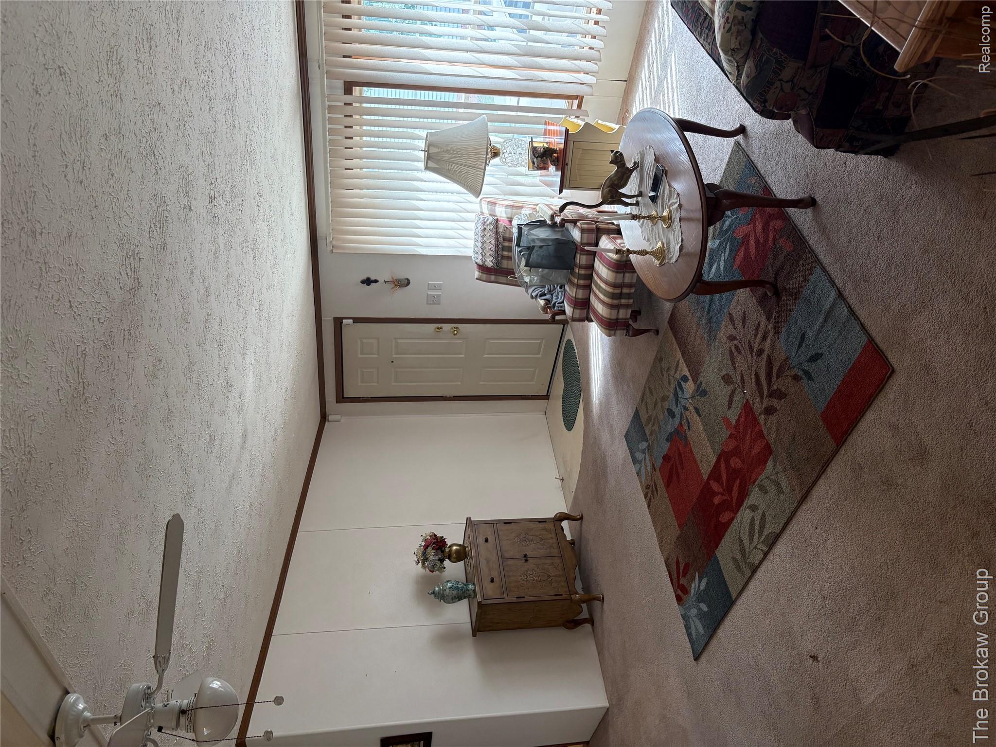 17 Riverview Drive Lapeer, MI 48446 - Photo 2 of 17 IMG_1679.jpeg