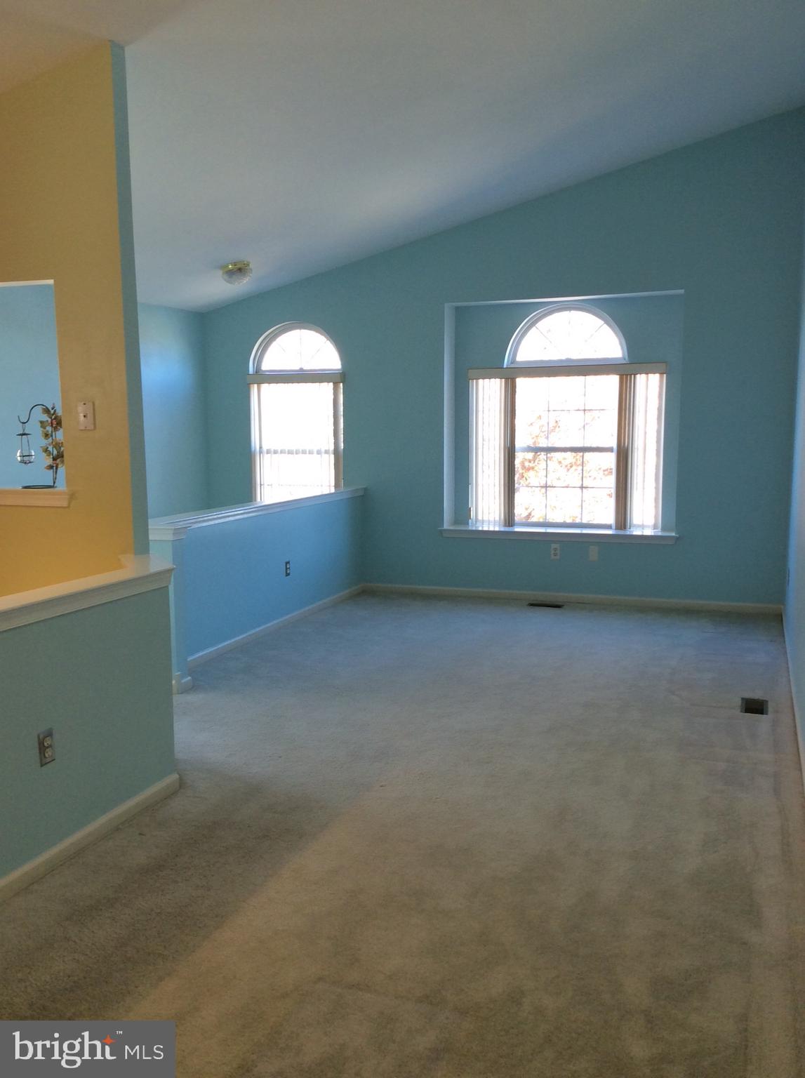 1734 Rhawn Street Philadelphia, PA 19111 - Photo 6 of 28 Gallery Image 6