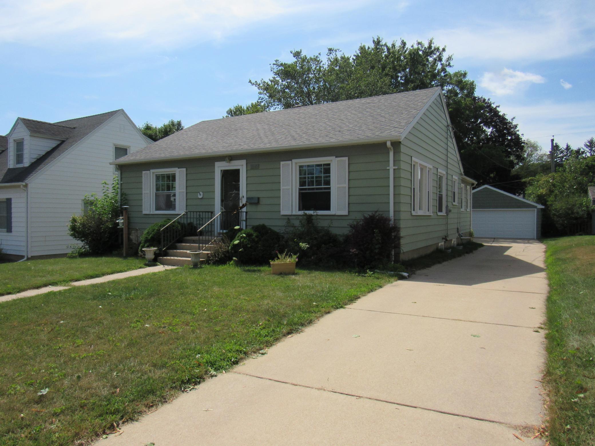 1549 7 1/2 Avenue Northeast Rochester, MN 55906 - Photo 1 of 1 Gallery Image 1