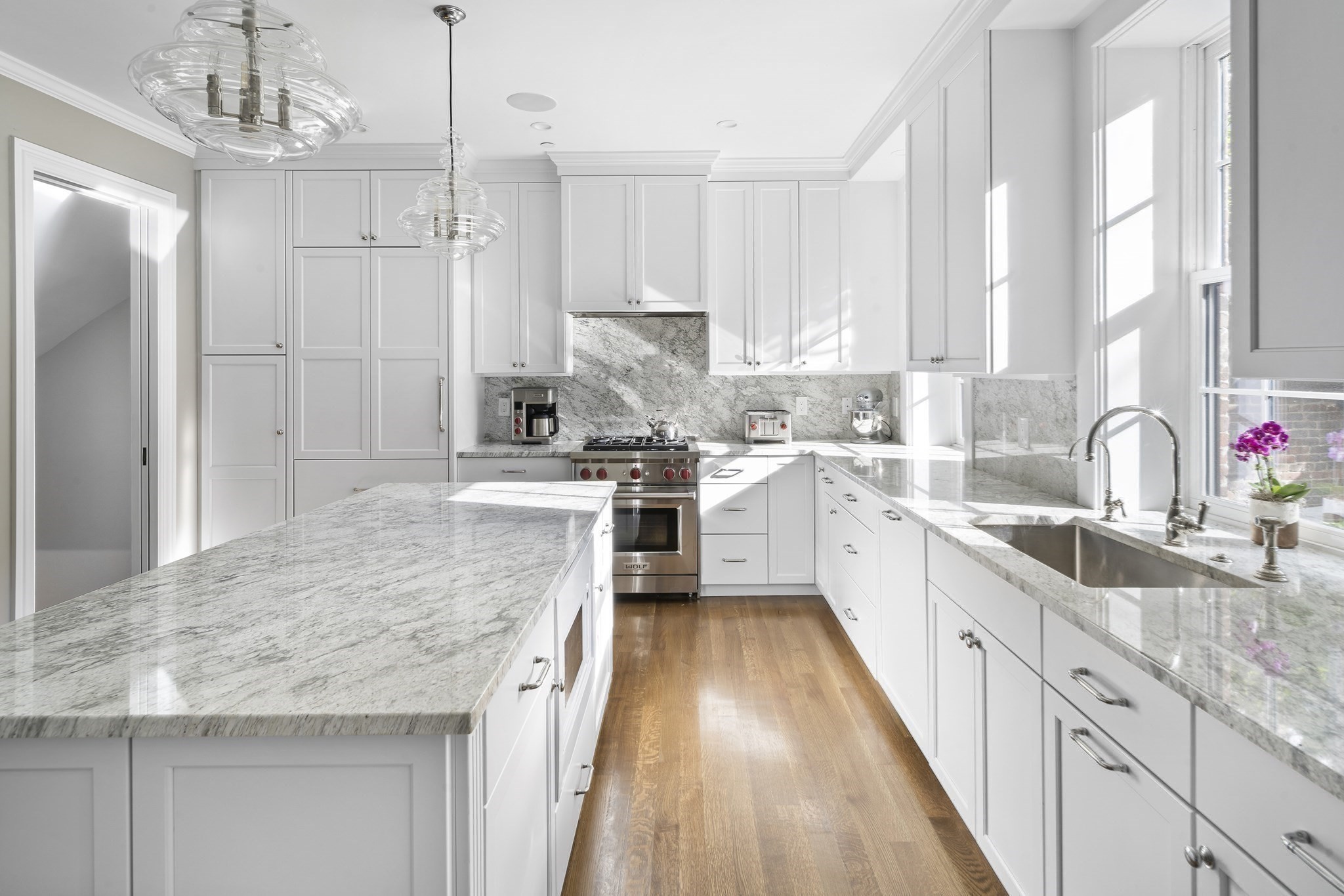 54 Pinckney Street Boston, MA 02114 - Photo 8 of 23 Gallery Image 8