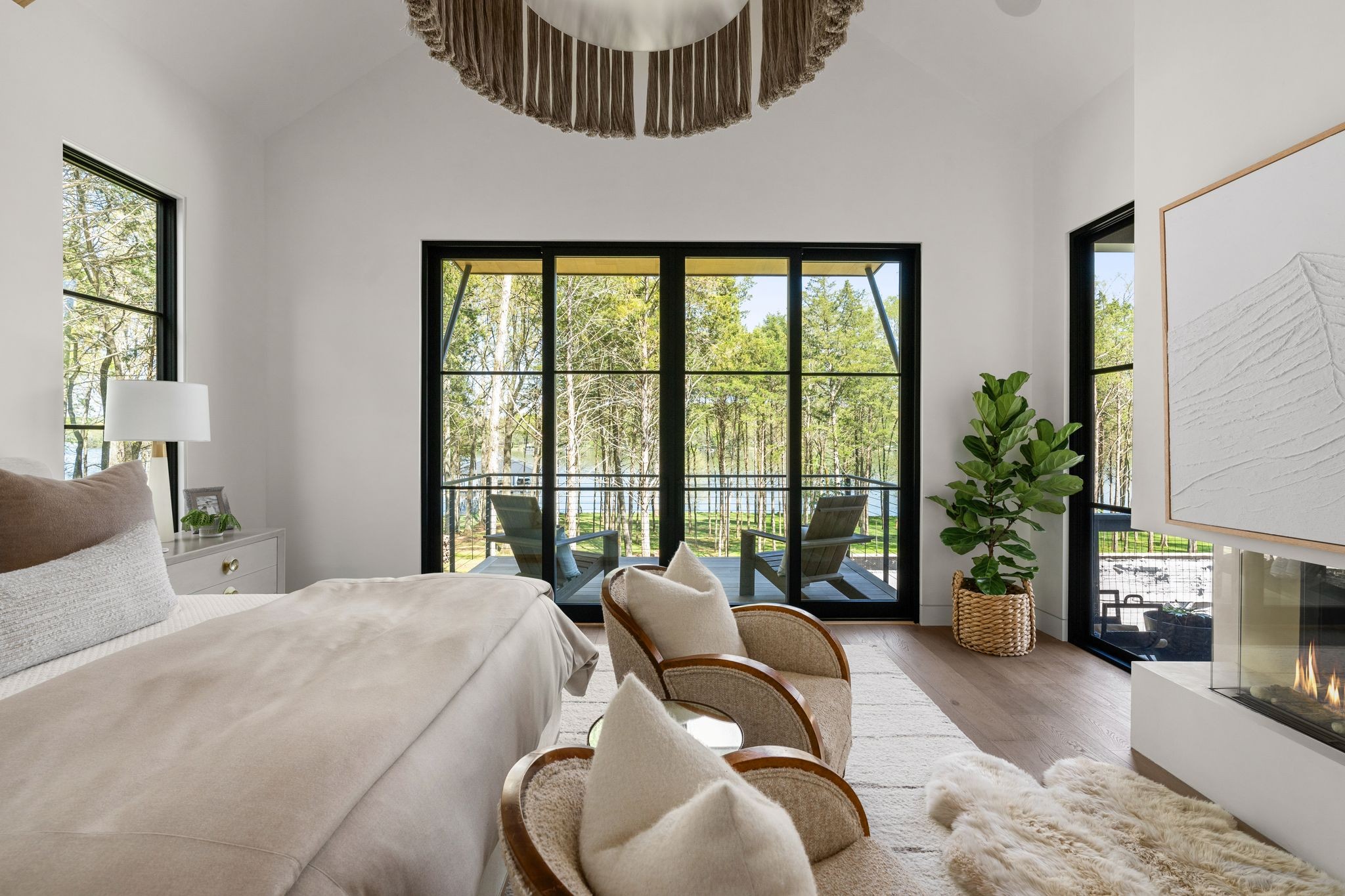 8520 Saundersville Road Mount Juliet, TN 37122 - Photo 37 of 70 a bed room with a bed and a large window