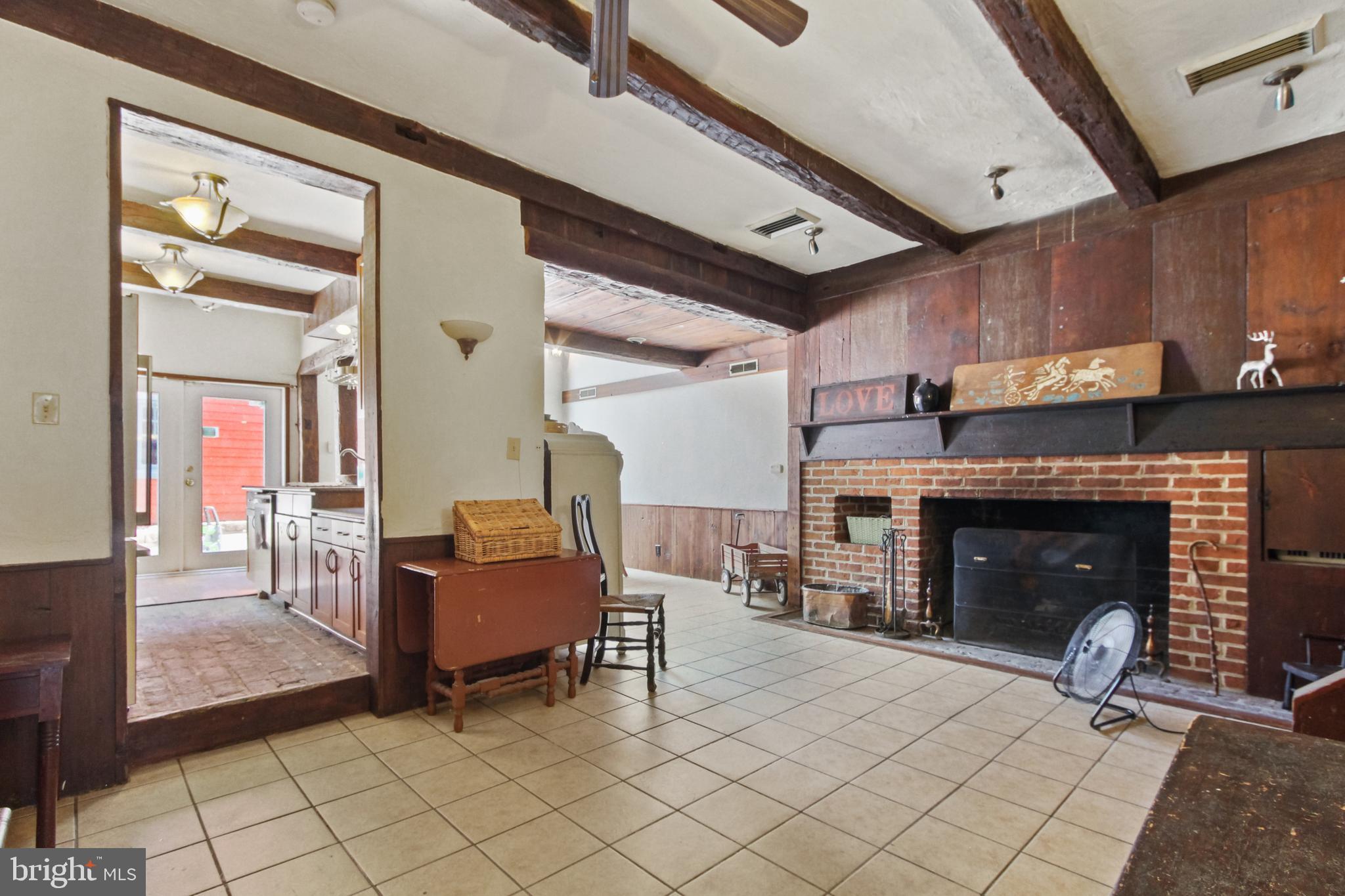 427 South George Street York, PA 17401 - Photo 12 of 36