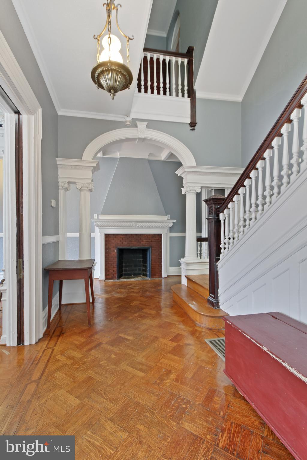 427 South George Street York, PA 17401 - Photo 5 of 36