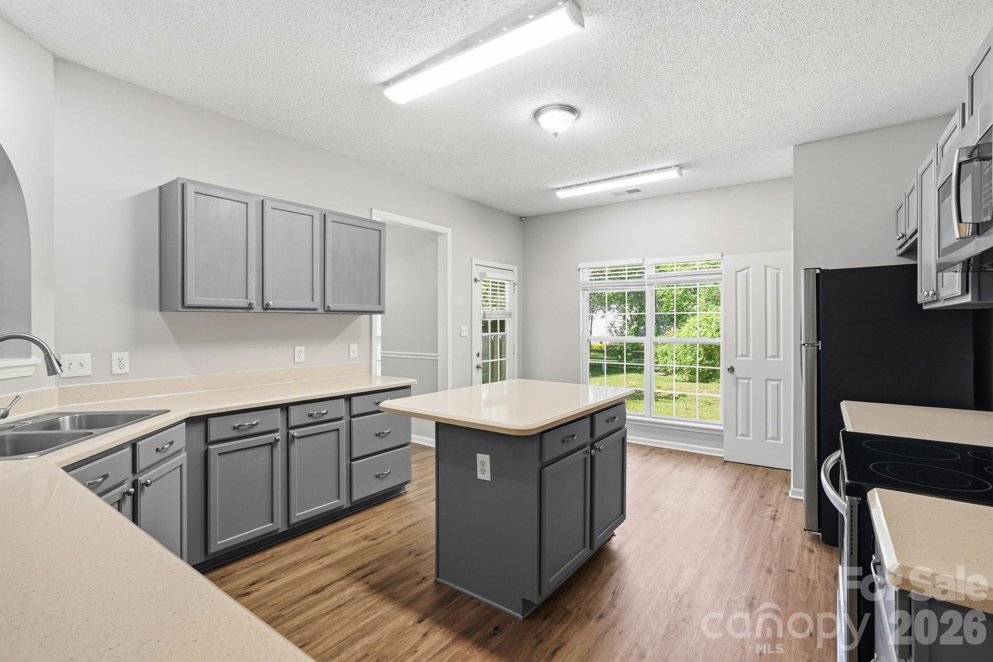 4300 David Cox Road Charlotte, NC 28269 - Photo 17 of 33