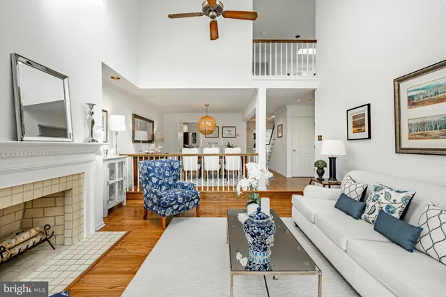 $799,900 | 6 Wingstone Lane, Devon, PA 19333