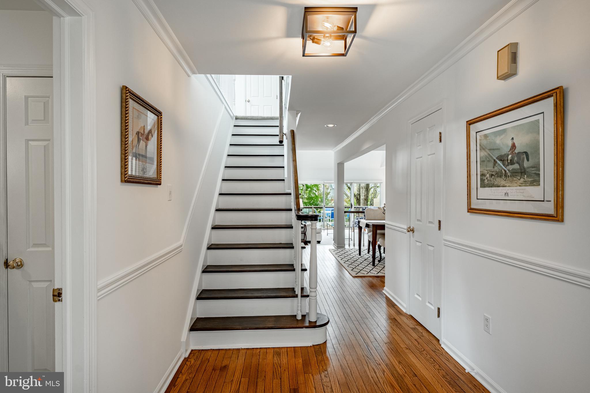 6 Wingstone Lane Devon, PA 19333 - Photo 20 of 38 Inviting entryway with elegant staircase.