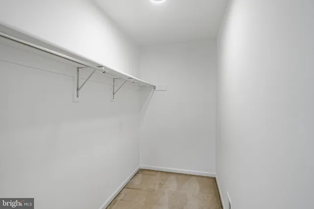 $799,900 | 6 Wingstone Lane, Devon, PA 19333