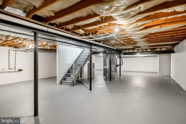 $799,900 | 6 Wingstone Lane, Devon, PA 19333